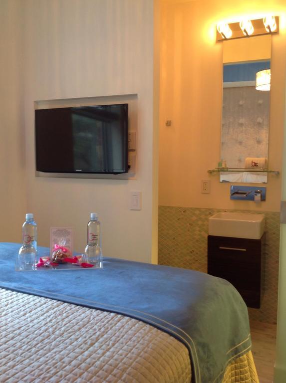 Baystreet Hotel/Motel Τορόντο Δωμάτιο φωτογραφία